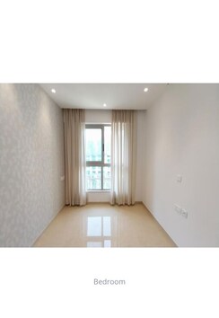 2 BHK + Extra Room Apartment For Sale in Hiranandani Highland