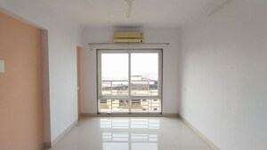 Room in 3 BHK Apartment at Nahar Amrit Shakti, Chandivali – for Rent