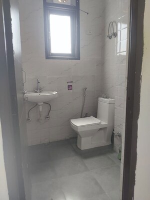 Bathroom in 1 BHK Builder Floor at Neb Sarai – for Rent