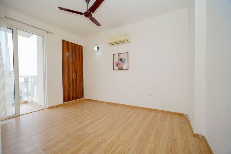 Bedroom, experion-the-heart-song 3.5 Bedroom 2003 Sq.Ft. Apartment In Sector 108 Gurgaon 10351787
