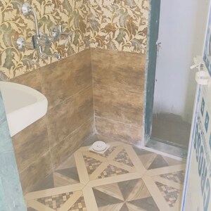 Bathroom in 1.5 BHK Apartment at Bhandup West – for Rent