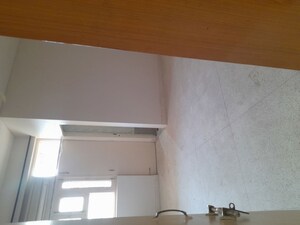 Furnished Amenities in 3.5 BHK Apartment at Oasis Apartments, Sector 55 – for Rent