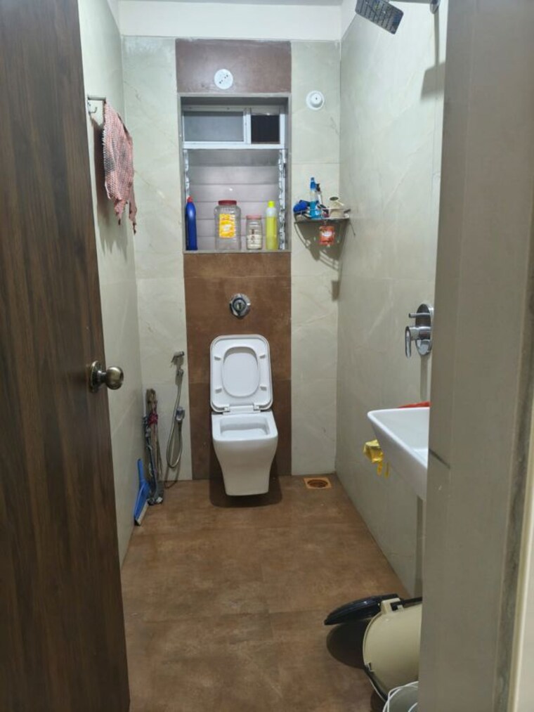 Bathroom, gulmohar-chs-wadala 2 Bedroom 700 Sq.Ft. Apartment In Wadala Mumbai 10351871