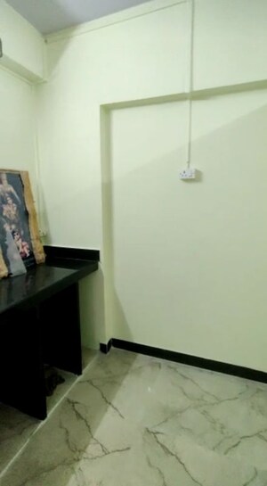 Furnished Amenities in 1 RK Apartment at Amrut Apartment	Matunga East, Matunga East – for Rent