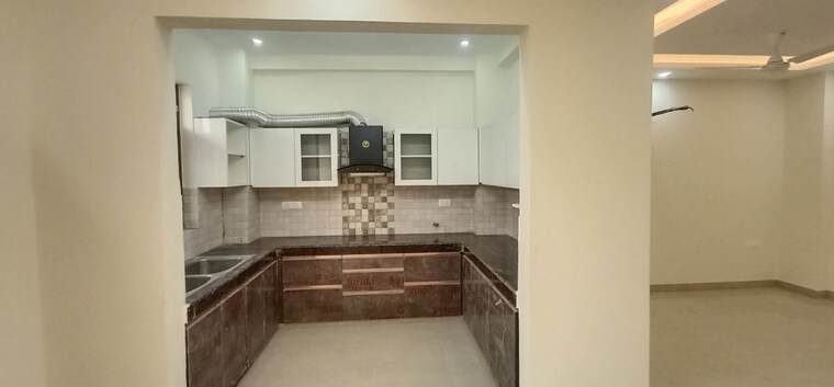 Kitchen, sector 31 2 Bedroom 1800 Sq.Ft. Builder Floor In Sector 31 Gurgaon 10351895