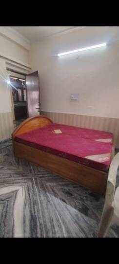 2 BHK + Pooja Room Builder Floor For Rent in Sector 31