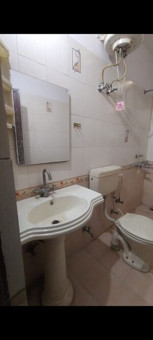 Bathroom in 2 BHK Builder Floor at Sector 31 – for Rent