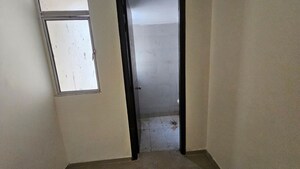 Room in 3 BHK Apartment at Nirala Estate, Tech Zone 4 Greater Noida – for Sale