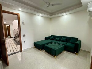 1 BHK Builder Floor For Rent in Sushant Lok Iii