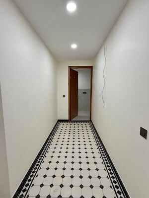 Building Lobby in 1 BHK Builder Floor at Sushant Lok Iii – for Rent