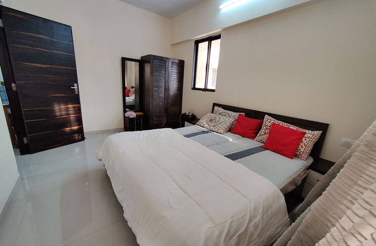 Bedroom, kandivali west Pg For Girls In Kandivali West 10351966