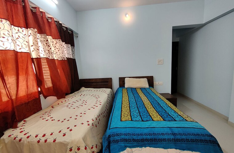 Bedroom, kandivali west Pg For Girls In Kandivali West 10351966