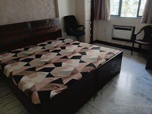 Bedroom in 2 BHK Apartment at Hiranandani Estate, Ghodbunder Road – for Rent