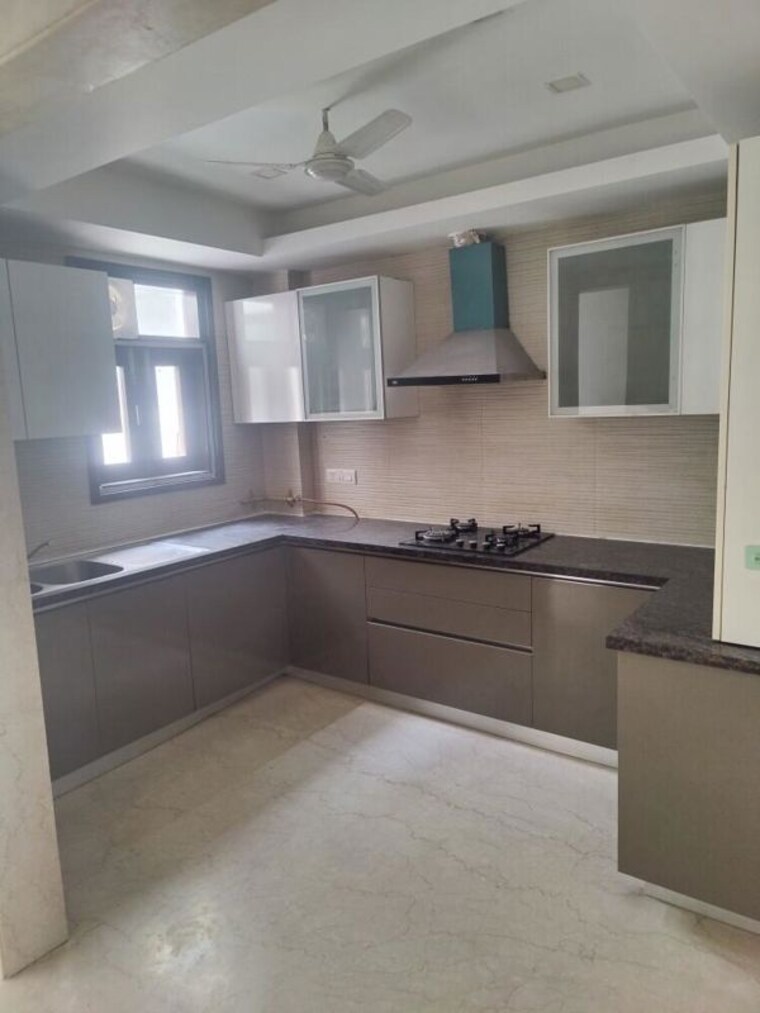 Kitchen, greater kailash i 3 Bedroom 173 Sq.Mt. Builder Floor In Greater Kailash I Delhi 10351974