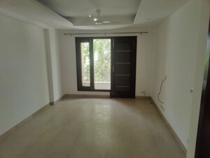 Room in 3 BHK Builder Floor at Greater Kailash I – for Rent