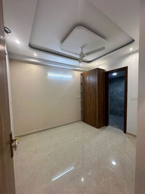 Room in 2 BHK Builder Floor at Chattarpur – for Rent