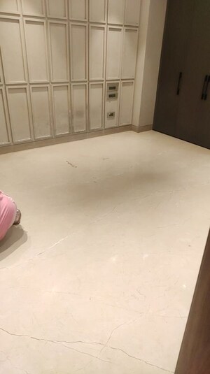 Room in 3 BHK Builder Floor at Jangpura – for Rent