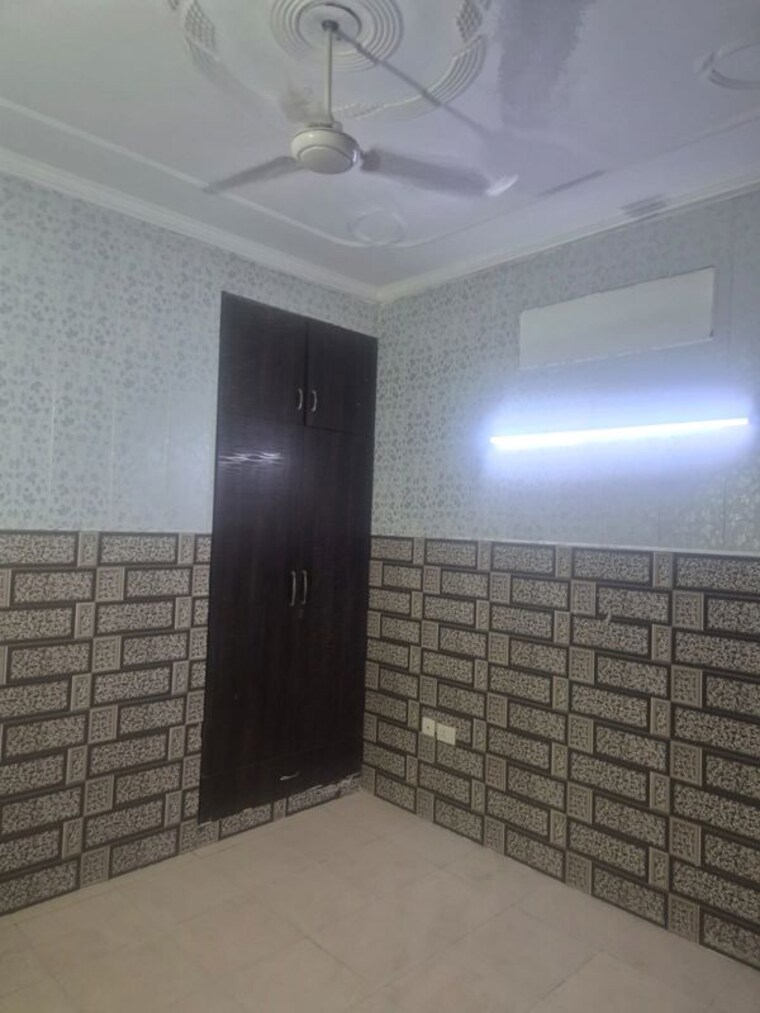 Room, srs-pearl-floors 3 Bedroom 1066 Sq.Ft. Builder Floor In Sector 88 Faridabad 10351998