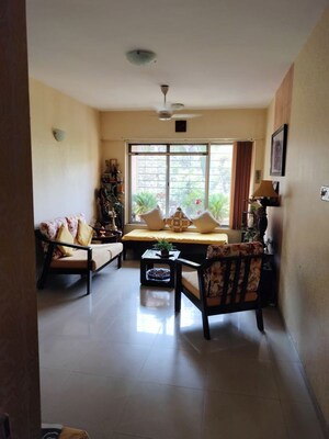 Living Room in 3 BHK Apartment at Hiranandani Meadows, Manpada – for Rent