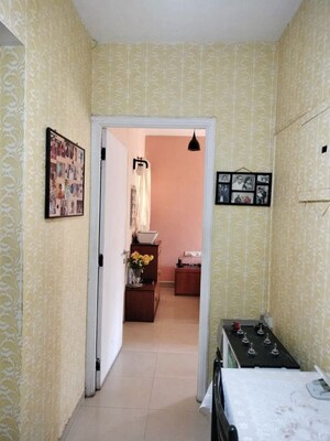 Furnished Amenities in 3 BHK Apartment at Hiranandani Meadows, Manpada – for Rent