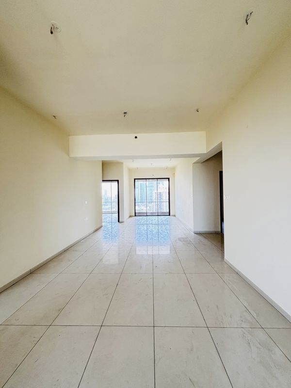 5 BHK + Pooja Room 2100 Sq.Ft. Apartment in Prestige Siesta
