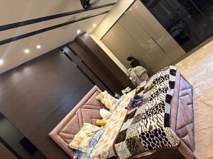 Balcony in 3 BHK Builder Floor at Ansal Sushant Lok I, Sector 43 – for Rent
