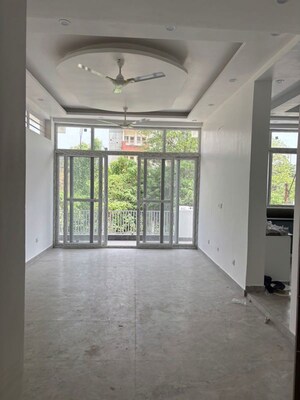 2 BHK Builder Floor For Rent in Laxman Chowk