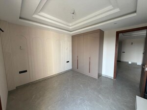 Room in 3 BHK Builder Floor at Anant Raj Ashok Estate, Sector 63a – for Sale