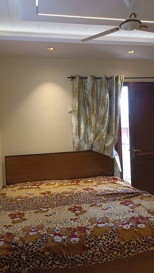 Bedroom in 3 BHK Builder Floor at Old Rajinder Nagar – for Rent