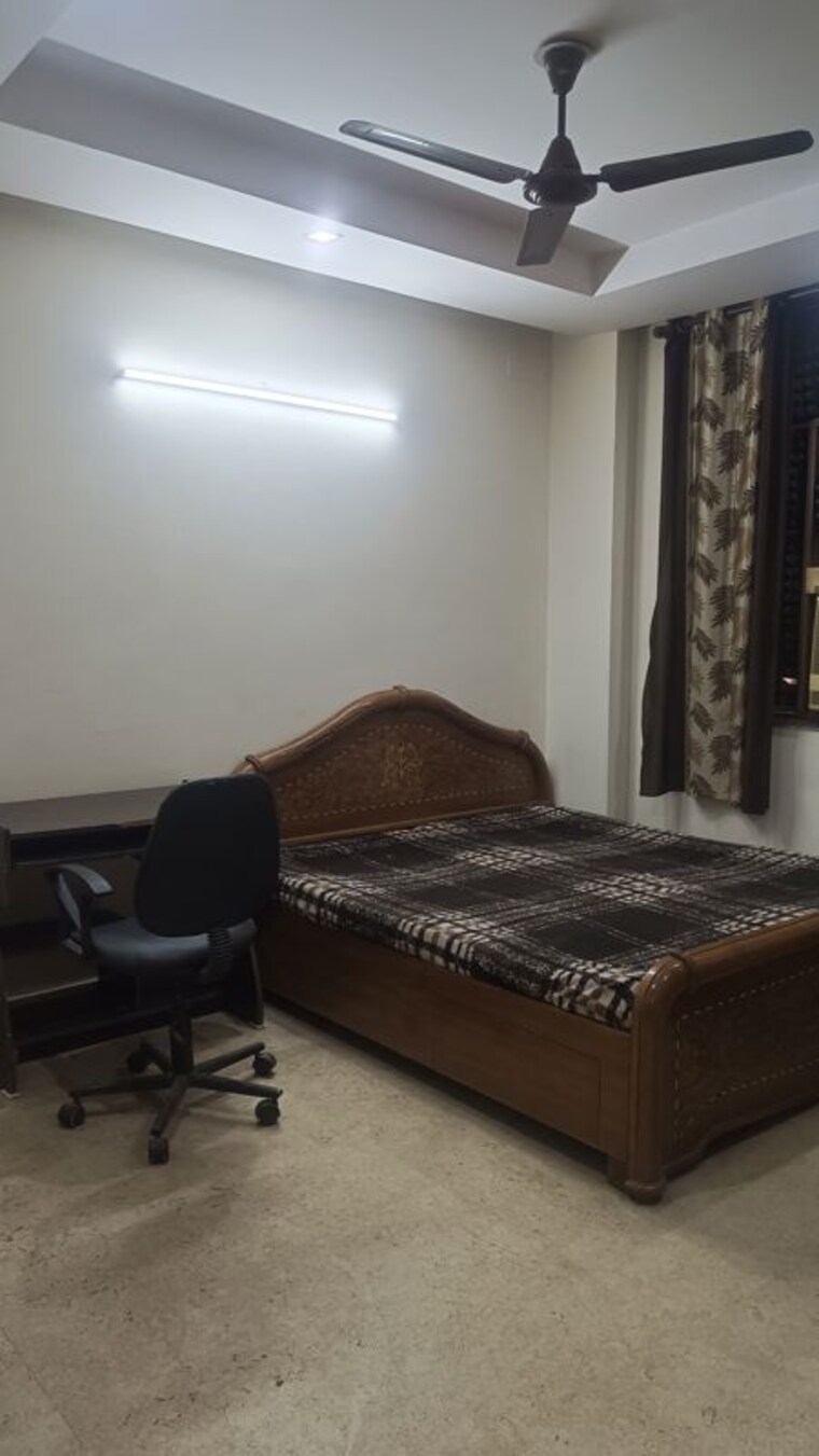 Bedroom, old rajinder nagar 3 Bedroom 875 Sq.Ft. Builder Floor In Old Rajinder Nagar Delhi 10352064