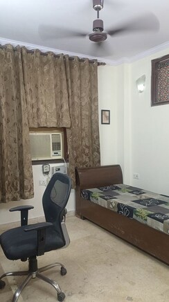 3 BHK + Pooja Room,Study Room Builder Floor For Rent in Old Rajinder Nagar