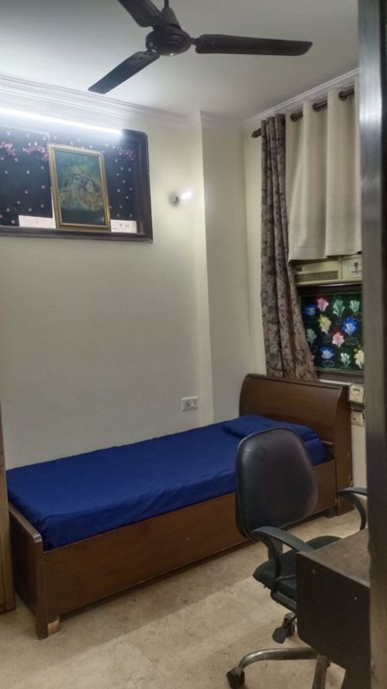 undefined, old rajinder nagar 3 Bedroom 875 Sq.Ft. Builder Floor In Old Rajinder Nagar Delhi 10352064