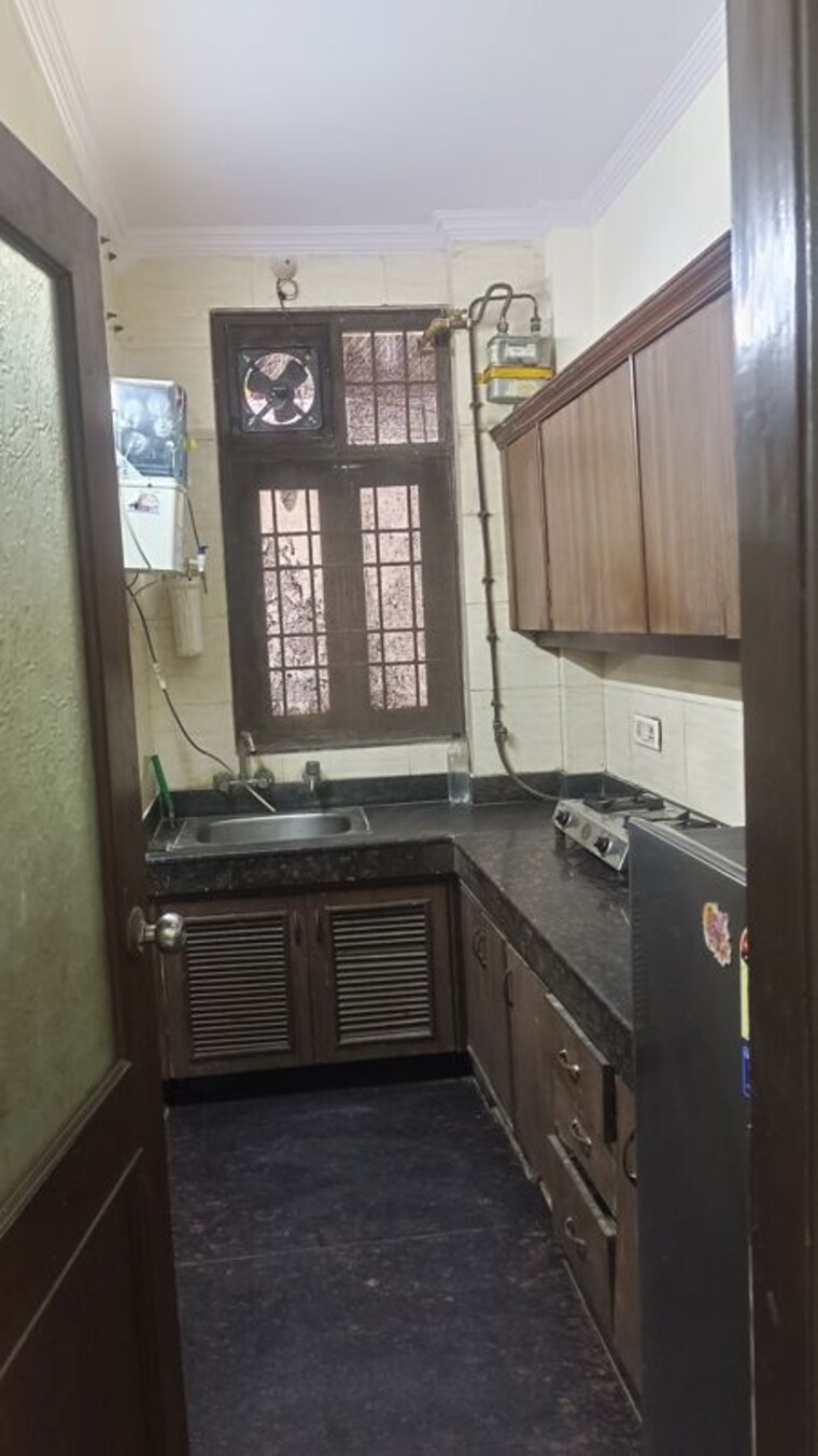 Kitchen, old rajinder nagar 3 Bedroom 875 Sq.Ft. Builder Floor In Old Rajinder Nagar Delhi 10352064