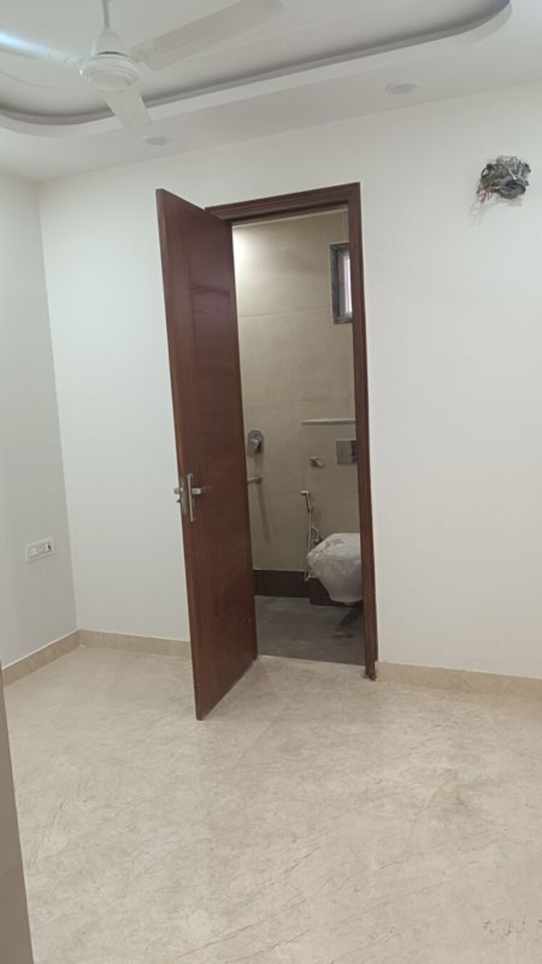 Room, new rajinder nagar 2 Bedroom 900 Sq.Ft. Builder Floor In New Rajinder Nagar Delhi 10352071