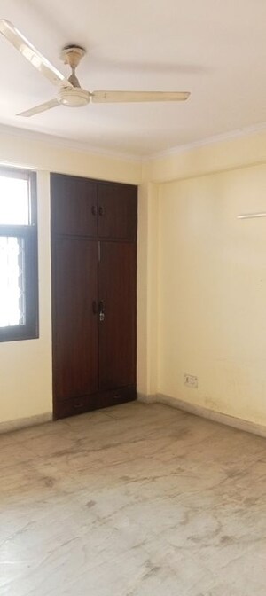 Room in 4 BHK Builder Floor at Gulmohar Park – for Sale