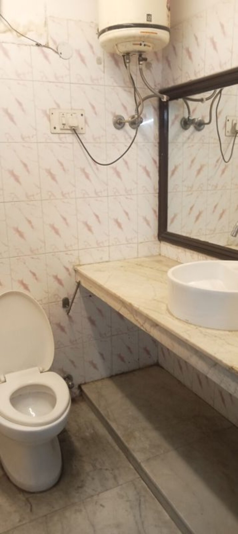 Bathroom, gulmohar park 4 Bedroom 400 Sq.Yd. Builder Floor In Gulmohar Park Delhi 10352081