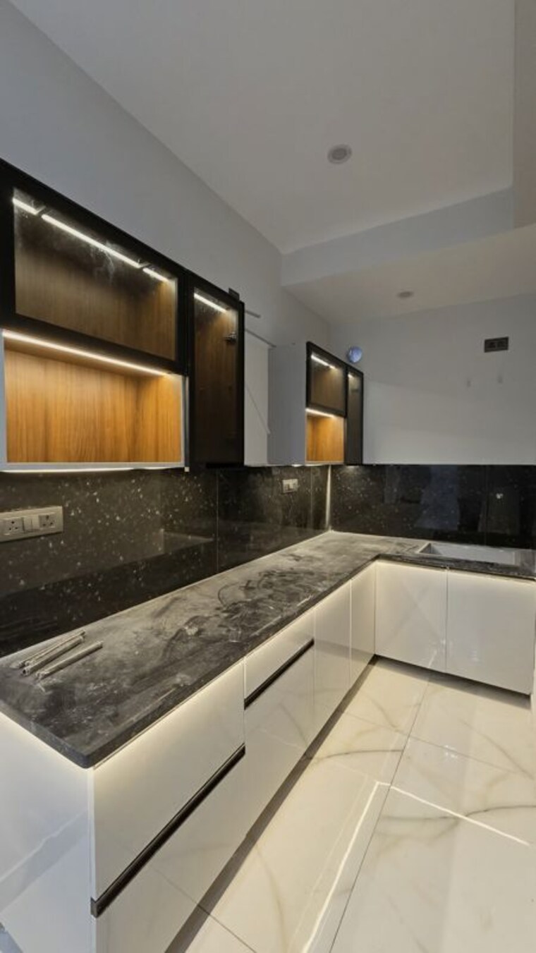 Kitchen, jakhan rajpur road 3 Bedroom 1250 Sq.Ft. Builder Floor In JakhaN Rajpur Road Dehradun 10352077