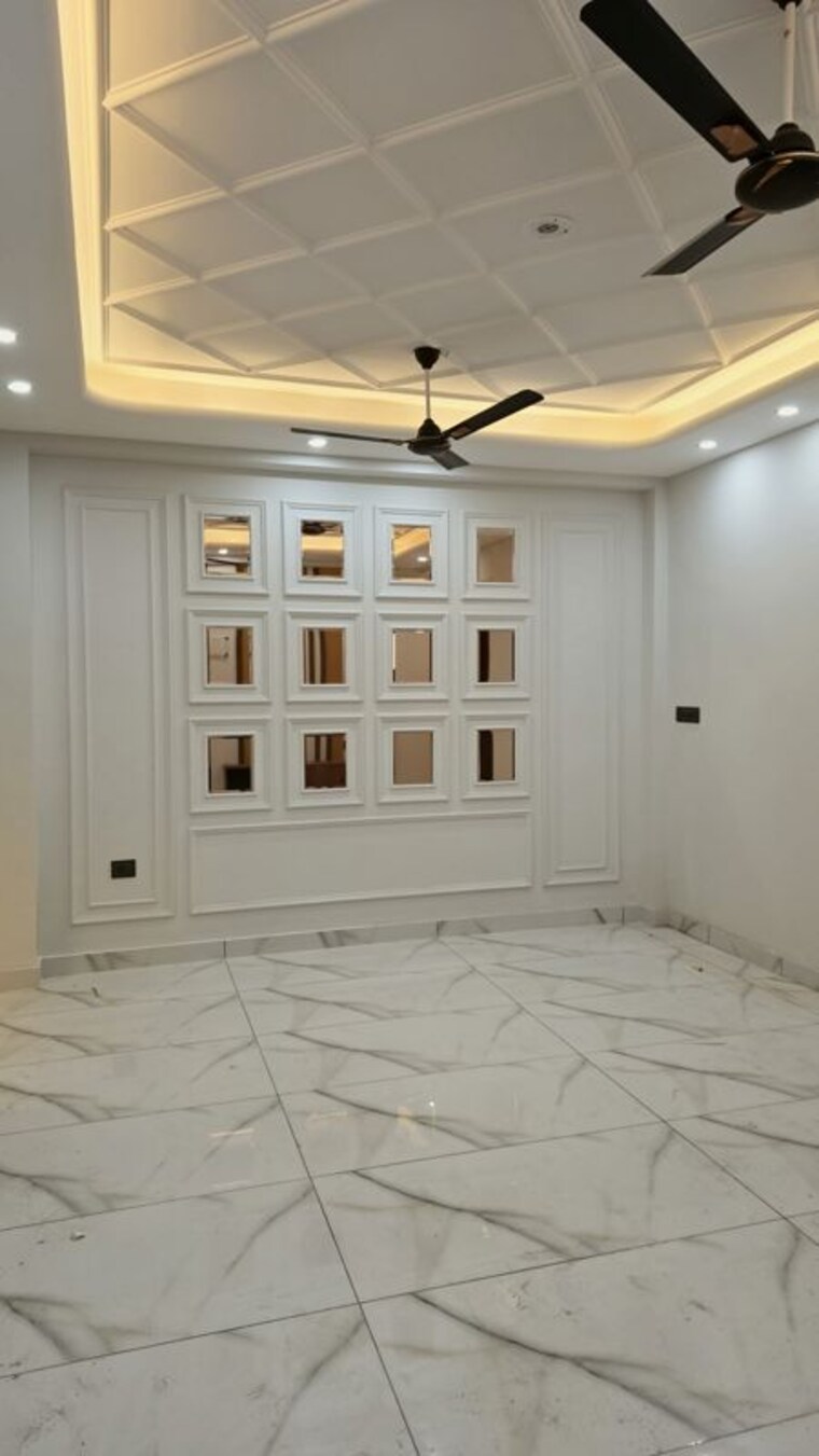 Room, jakhan rajpur road 3 Bedroom 1250 Sq.Ft. Builder Floor In JakhaN Rajpur Road Dehradun 10352077