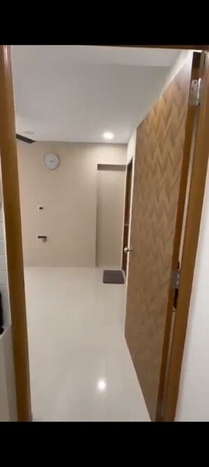 Furnished Amenities in 1 BHK Apartment at Kurla – for Rent