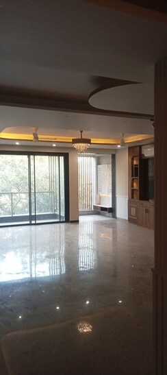 4 BHK + Pooja Room,Servant Room,Study Room Builder Floor For Sale in Green Park