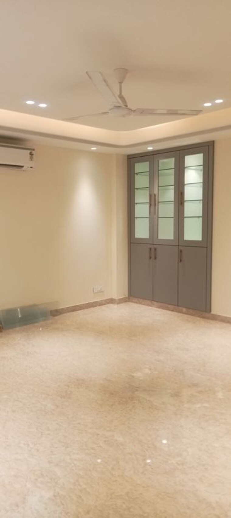Room, green park 4 Bedroom 500 Sq.Yd. Builder Floor In Green Park Delhi 10352089