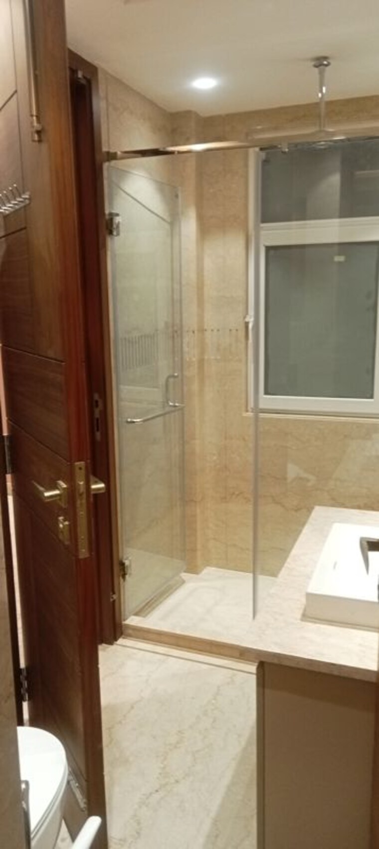 Bathroom, green park 4 Bedroom 500 Sq.Yd. Builder Floor In Green Park Delhi 10352089