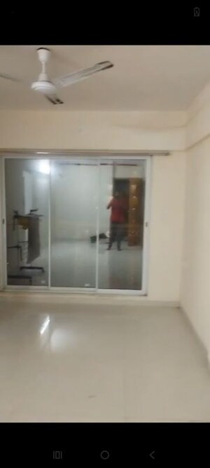 Room in 2 BHK Apartment at Sayba Opal, Kurla East – for Rent