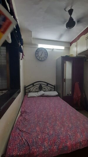 Bedroom in 1 BHK Apartment at Gokul Horizon, Kandivali East – for Rent