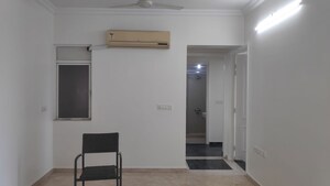 Room in 2 BHK Apartment at Hiranandani Gardens Eldora, Powai – for Rent