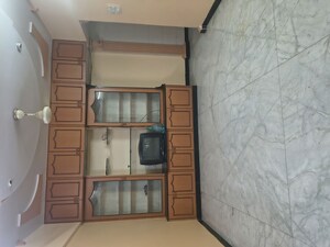 Room in 2 BHK Apartment at Marol – for Rent