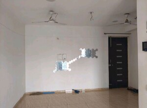 Room in 2 BHK Apartment at Gaur Atulyam, Omicron I Greater Noida – for Rent