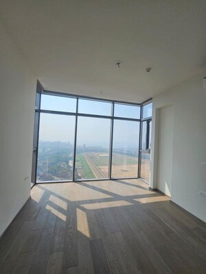 Room in 4 BHK Apartment at Piramal Mahalaxmi, Mahalaxmi – for Sale