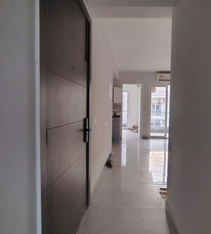 3.5 BHK Apartment – Entrance View at Conscient Heritage Max, Sector 102 - for Rent