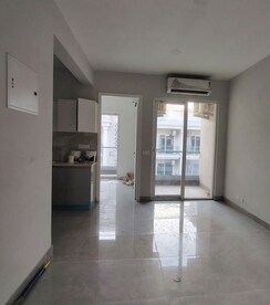 3.5 BHK + Servant Room Apartment For Rent in Conscient Heritage Max